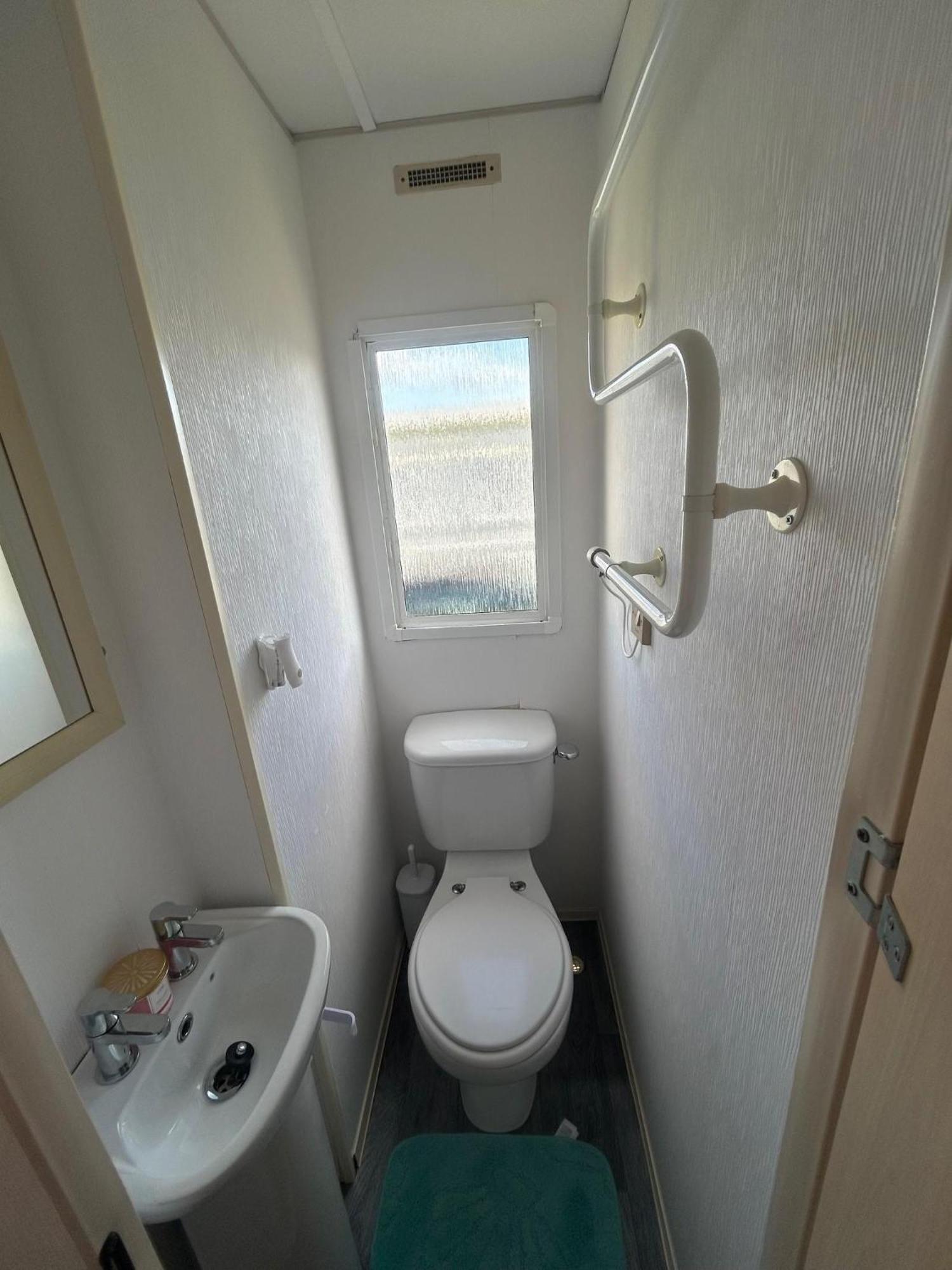 6 Berth Caravan For Hire By The Beach In Heacham, Norfolk Ref 21038C 外观 照片